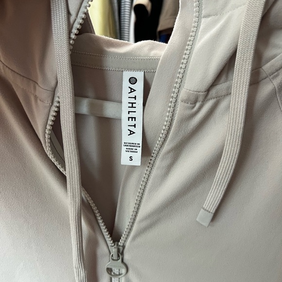 ATHLETA ABALONE GRAY GLACIER HANDKERCHIEF PONCHO small - Picture 14 of 14